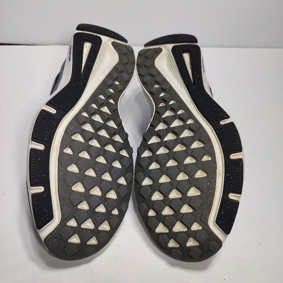 Nike Run Swift Running Gray Sneaker Athletic Lace Up Shoes Women's Size 9.5 - Picture 9 of 10